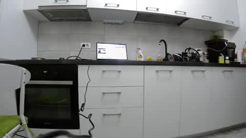 Snapshot of sweet_ella chatting on 02-20-25, 08:58 online show from 02-20-25, 08:58