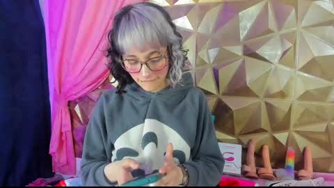  emmili  online show from 01-24-25, 03:24