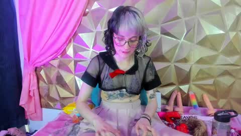  emmili  online show from 02-03-25, 03:38