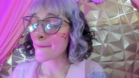  emmili  online show from 02-14-25, 06:19