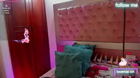  emmili  online show from 02-09-26, 11:58