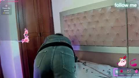  emmili  online show from 02-20-26, 12:05