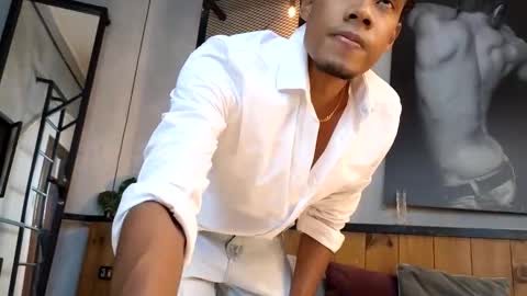 Snapshot of sweet_ethan_ chatting on 12-14-25, 03:23 sweet_ethan_ online show from 12-14-25, 03:23