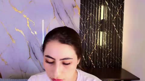 sweet_flame_ online show from 09-14-25, 03:44