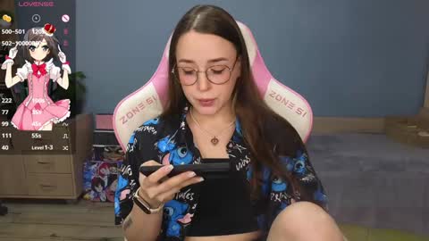 Alice online show from 12-19-24, 02:56