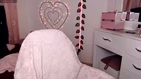 Hannah online show from 05-20-26, 02:29