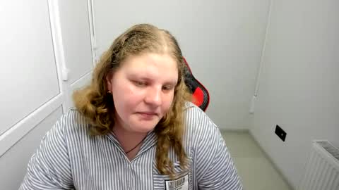 Snapshot of sweet_karla_la chatting on 05-22-26, 11:27 Karla online show from 05-22-26, 11:27