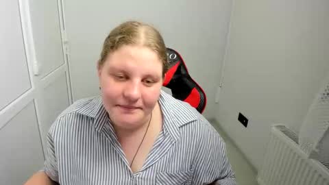 Snapshot of sweet_karla_la chatting on 06-02-26, 03:14 Karla online show from 06-02-26, 03:14