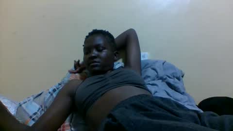 Snapshot of sweet_katrina2 chatting on 03-03-25, 03:53 millarn online show from 03-03-25, 03:53