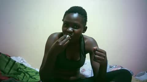 Snapshot of sweet_katrina2 chatting on 03-09-25, 12:42 millarn online show from 03-09-25, 12:42