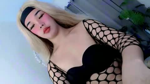 sweet_katrina69 online show from 02-16-26, 11:17