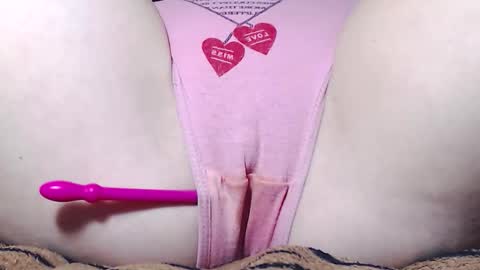 Kitten online show from 11-21-25, 07:18