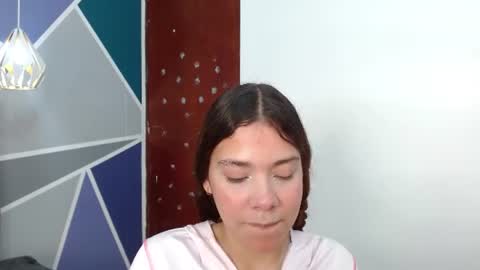 sweet_kitty_05 online show from 06-23-26, 06:06
