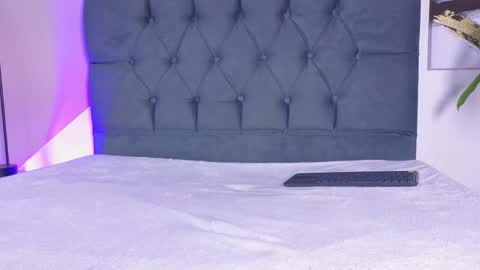 sweet_kitty_3 online show from 05-14-26, 08:15