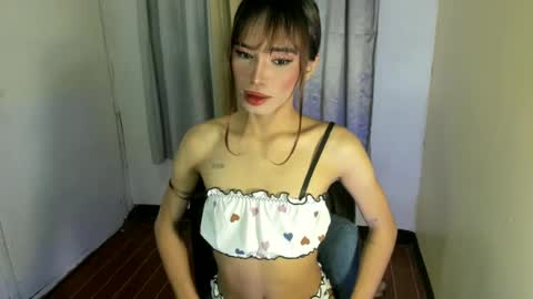 sweet_kyliexx online show from 06-14-26, 05:42