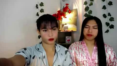Snapshot of sweet_kyline69 chatting on 09-25-25, 01:48 sweet_kyline69 online show from 09-25-25, 01:48