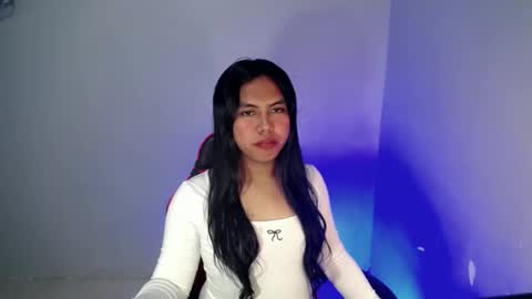sweet_kyline69 online show from 03-06-26, 07:43