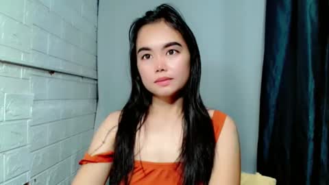 Snapshot of sweet_laika chatting on 05-31-26, 02:24 LAIKA online show from 05-31-26, 02:24