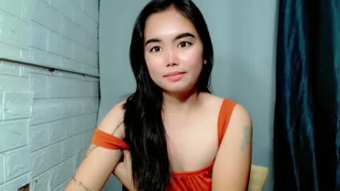 Snapshot of sweet_laika chatting on 05-31-26, 06:09 LAIKA online show from 05-31-26, 06:09