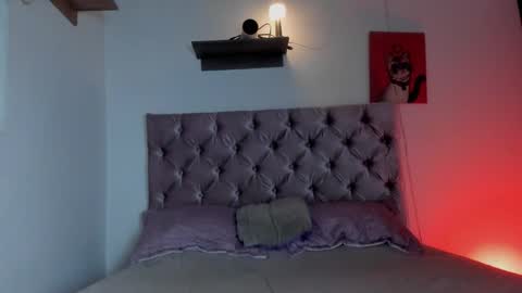 Snapshot of sweet_lia1_ chatting on 11-09-25, 01:26 Hi Im Lia Your dreams came true online show from 11-09-25, 01:26