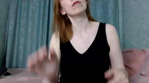 sweet_lilbunny online show from 04-11-26, 05:39
