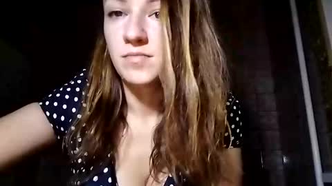 Snapshot of sweet_lilgirl_x chatting on 02-22-25, 04:09 Anna online show from 02-22-25, 04:09