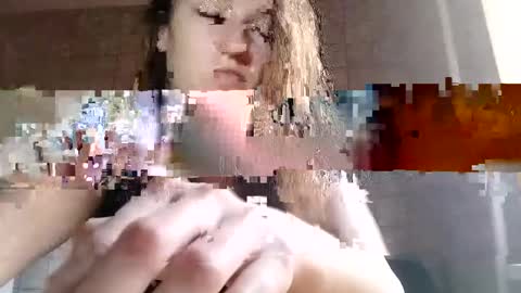 Snapshot of sweet_lilgirl_x chatting on 03-01-25, 05:31 Anna online show from 03-01-25, 05:31