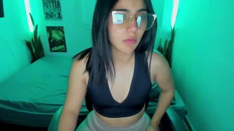 Lina online show from 04-29-26, 10:38