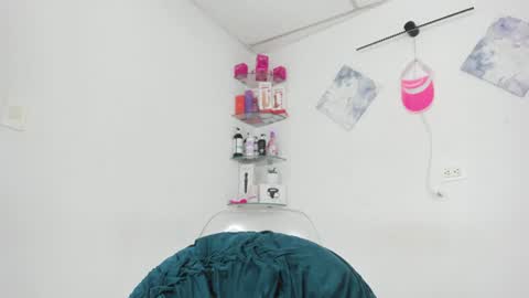 sweet_litle online show from 07-04-26, 05:35