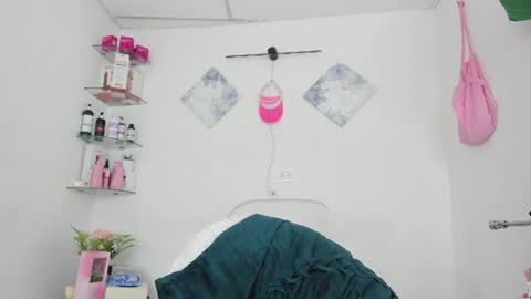 sweet_litle online show from 07-17-26, 04:19