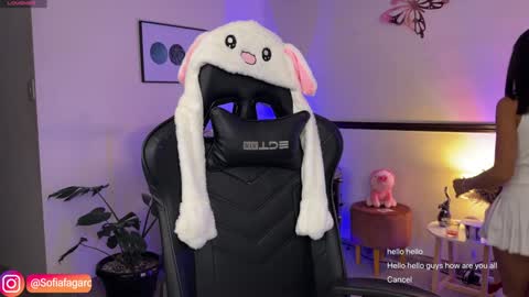 free            private online show from 01-19-25, 12:49