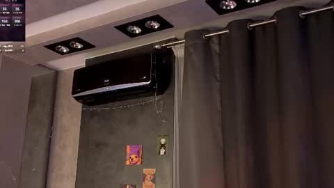 Snapshot of sweet_lynx chatting on 07-27-26, 05:42 Lana online show from 07-27-26, 05:42