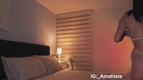 Snapshot of sweet_mara_cat chatting on 12-12-24, 01:43 Mor online show from 12-12-24, 01:43