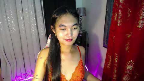 Snapshot of sweet_mariax chatting on 01-19-25, 08:18 Maria Stella online show from 01-19-25, 08:18