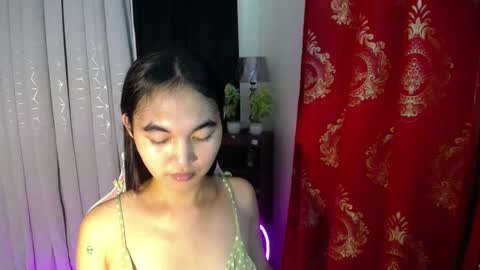 Snapshot of sweet_mariax chatting on 01-23-25, 10:01 Maria Stella online show from 01-23-25, 10:01