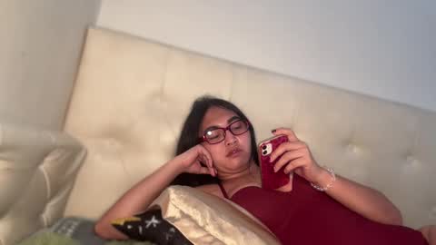 Snapshot of sweet_mariax chatting on 04-24-26, 01:02 Maria Stella online show from 04-24-26, 01:02