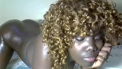 sweet_melodiyy online show from 09-17-25, 08:32