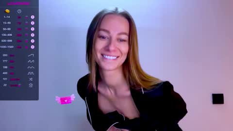 Mia online show from 09-30-25, 12:10