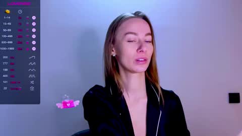 Mia online show from 10-04-25, 11:52