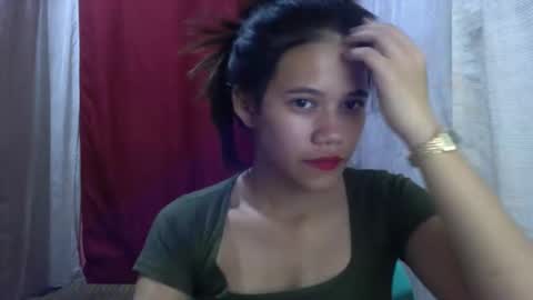 sweet_milkshake2004 online show from 10-05-25, 04:11