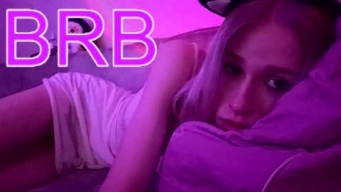 sweet_mol1y online show from 10-19-25, 08:04