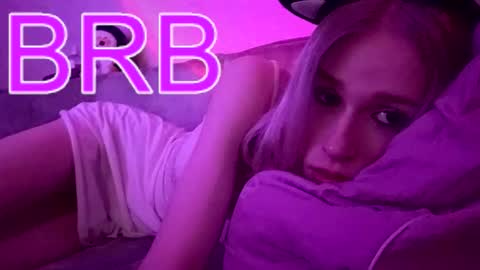 sweet_mol1y online show from 11-24-25, 10:53