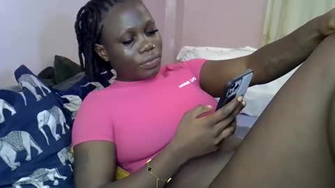 Lisa online show from 10-13-25, 06:46