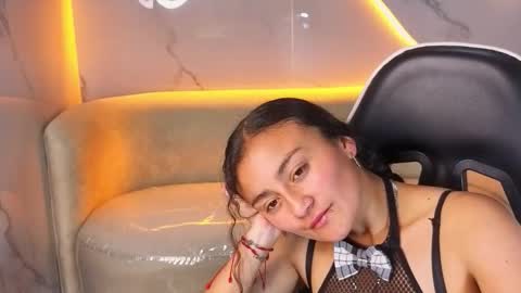 Live 1500am 2100pm online show from 12-19-25, 08:32