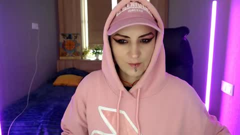 sweet_n_strong online show from 04-24-26, 05:10