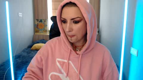 sweet_n_strong online show from 04-25-26, 11:02