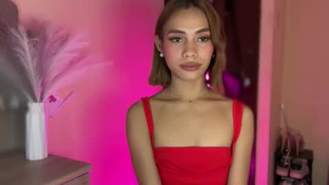 sweet_nikki03 online show from 10-02-25, 07:54