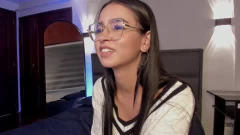 Snapshot of sweet_obsession__ chatting on 03-03-25, 07:06 Sweet Obsession online show from 03-03-25, 07:06