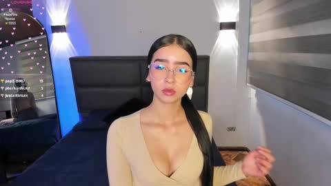 Snapshot of sweet_obsession__ chatting on 03-08-25, 01:03 Sweet Obsession online show from 03-08-25, 01:03