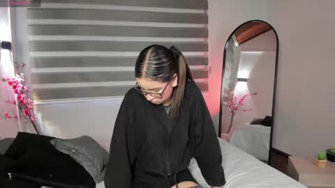 Snapshot of sweet_obsession__ chatting on 09-29-25, 07:40 Sweet Obsession online show from 09-29-25, 07:40